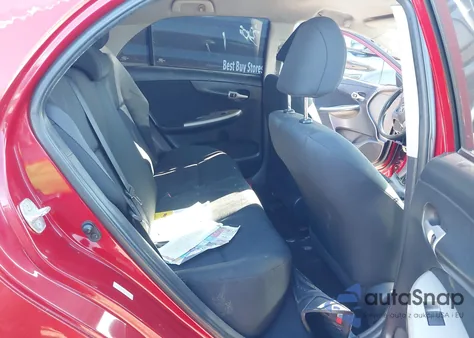 2010 Toyota Corolla S z USA, uszkodzony, nr VIN 1NXBU4EE2AZ253013